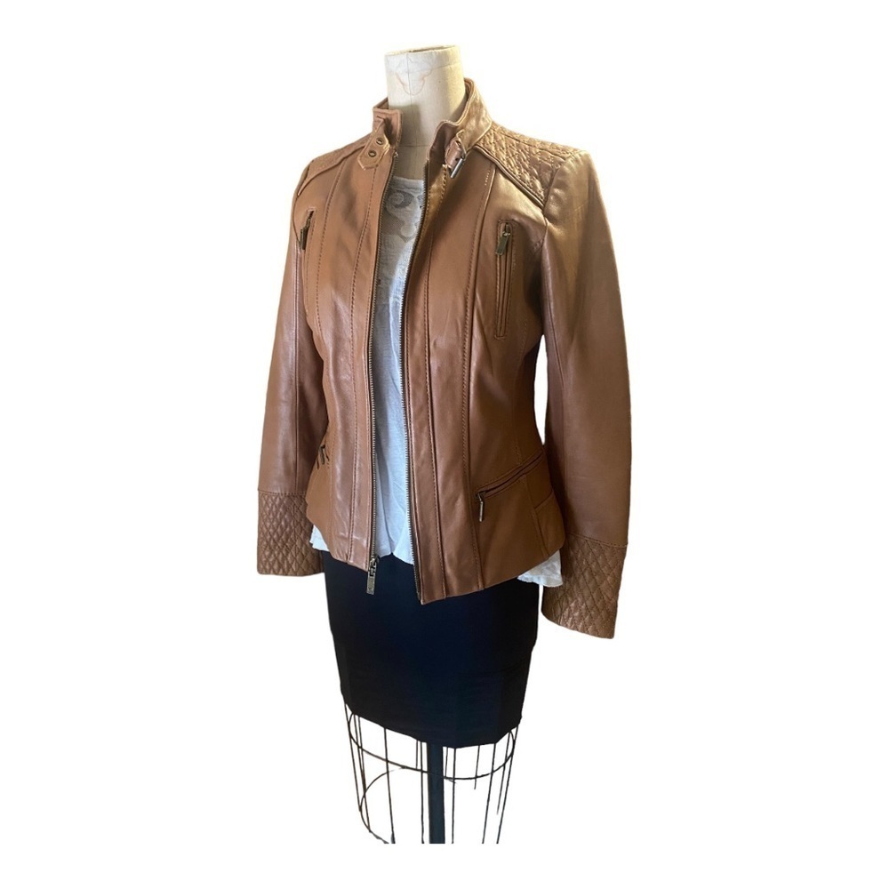 Anne Klein brown leather jacket with buckle collar and quilted details. Size M